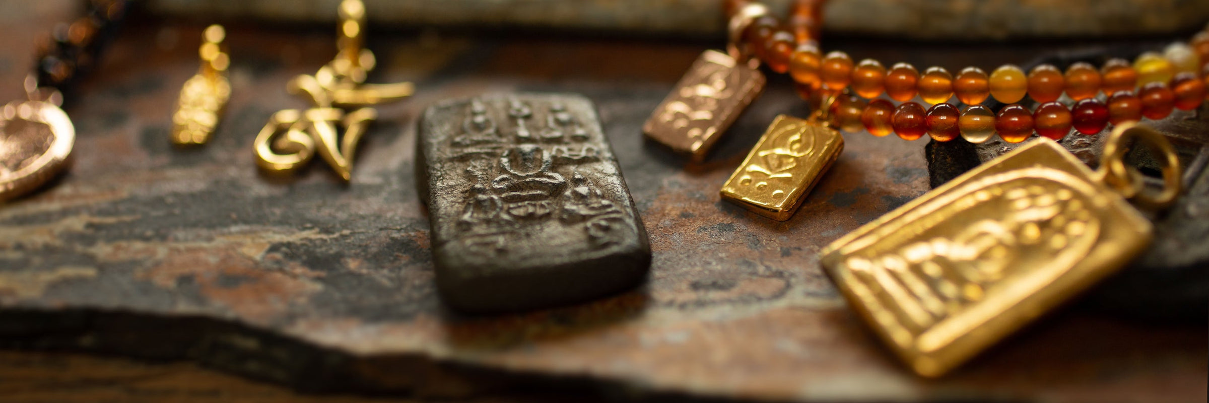 Buddha Schmuck Schmuck | Die Buddha Kollektion umfasst Anhänger, Ketten, Armbänder und Ohrringe mit Buddhistischen Symbolen - ETERNAL BLISS - Buddha jewelry & lotus jewelry | Symbol jewelry with Buddhist Meaning | Sterling silver