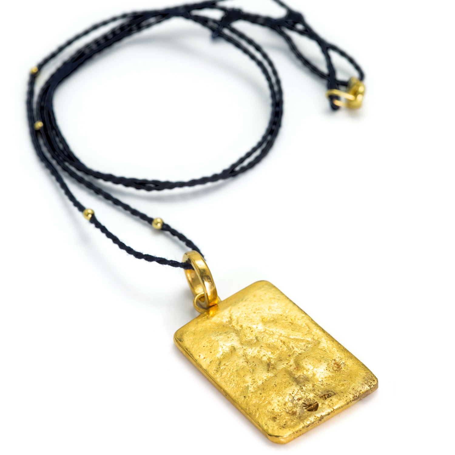 Hochwertig gearbeitete Rückseite des Meditierender Buddha Anhänger vergoldet von ETERNAL BLISS - Spiritueller Schmuck