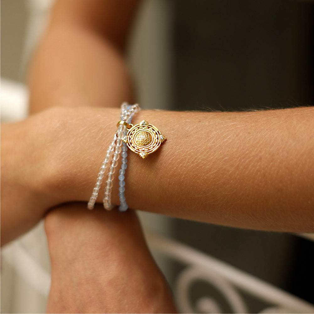 Sri Yantra Edelstein Armband mit Aquamarinen vergoldet
