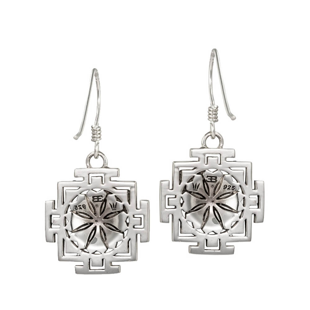 Hochwertig gearbeitete Rückansicht der Sri Yantra Ohrhänger Mini Silber