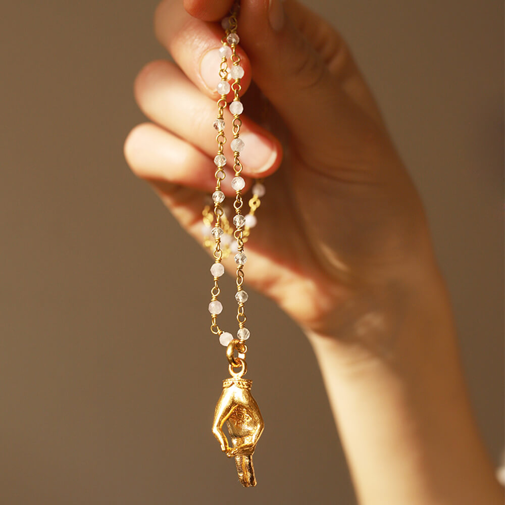 Prana Mudra pendant gold-plated