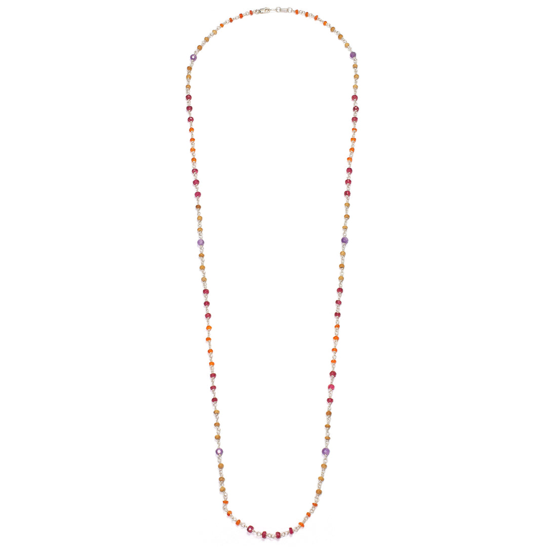 Gesamtansicht der Edelstein-Halskette "Prana" aus hochwertigem Sterling Silber mit Rubinen, Karneolen, Amethyst und Sandelholz von Eternal Bliss