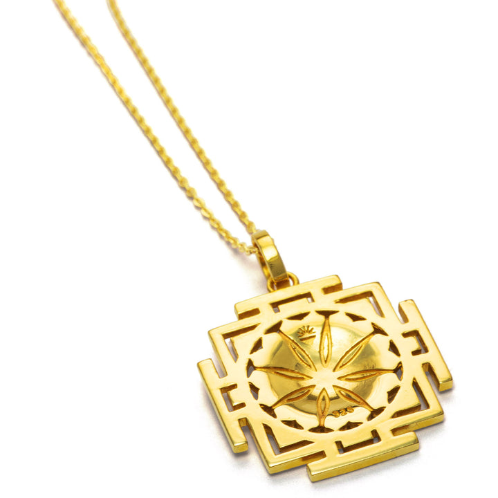 Sri Yantra Schmuck hochwertig vergoldet, Ansicht der aufwendig gearbeiteten Rückseite
