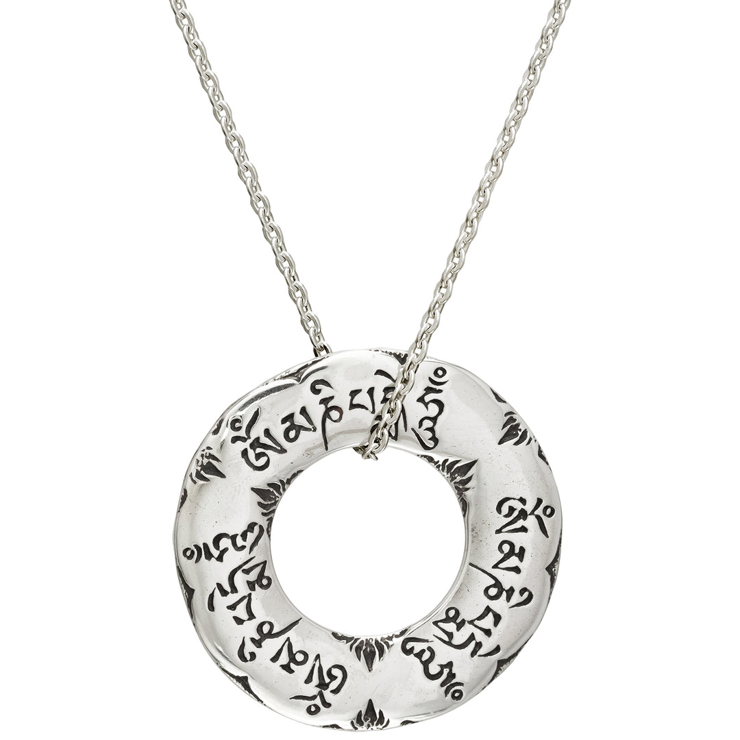 Großer Om Mani Padme Hum Mantra Anhänger aus Sterling Silber von ETERNAL BLISS - Spiritueller Schmuck