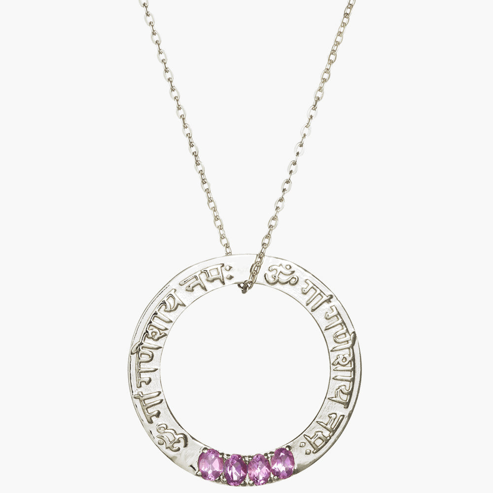 Ganesha Mantra Anhänger aus Sterling Silber mit 4 großen Amethyst Edelsteinen von Eternal Bliss  aus der Yoga Schmuckkollektion
