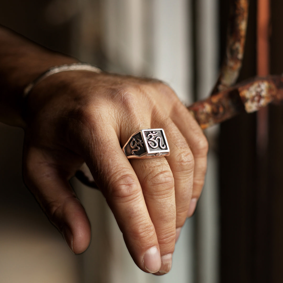 OM Ring Spiritual Strength silver